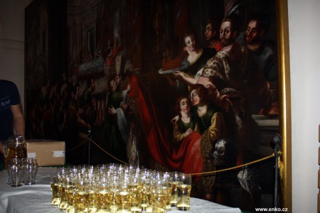 Welcome drink v Schwarzenberském sále třeboňského zámku